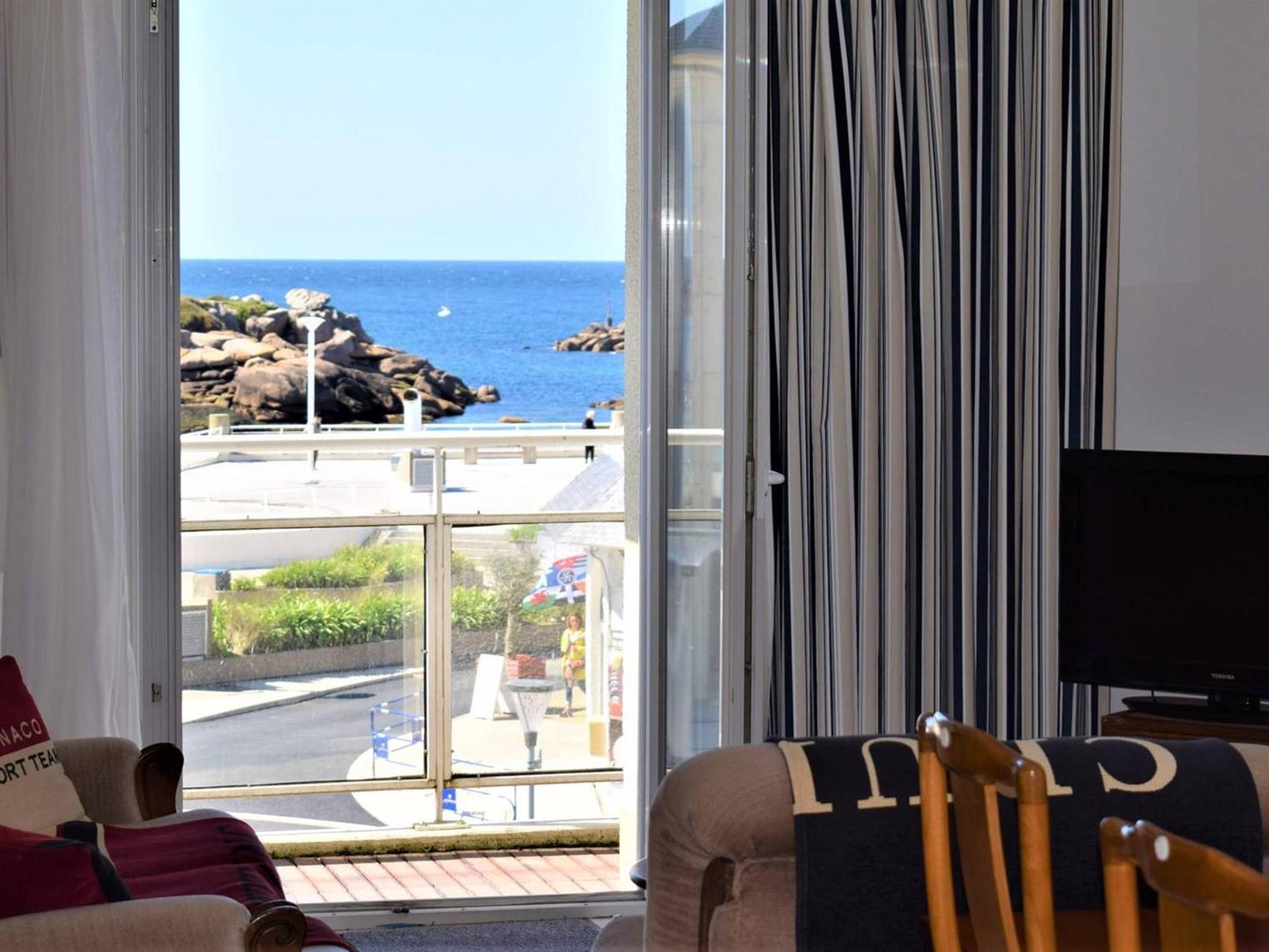 Appartement Spacieux Avec Wifi Et Parking A Tregastel, Proche Plage - Fr-1-368-18 Dış mekan fotoğraf